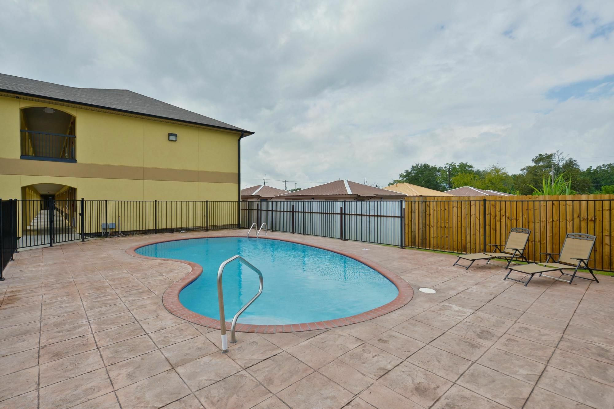 Americas Best Value Inn Lake Charles Interstate 210 Facilidades foto